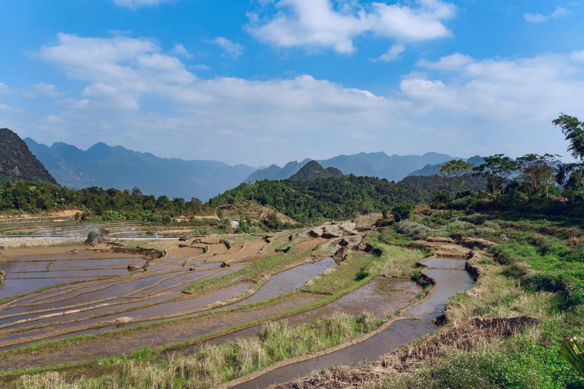 Oh Pu Luong Homestay Huong Ba Thuoc Buitenkant foto