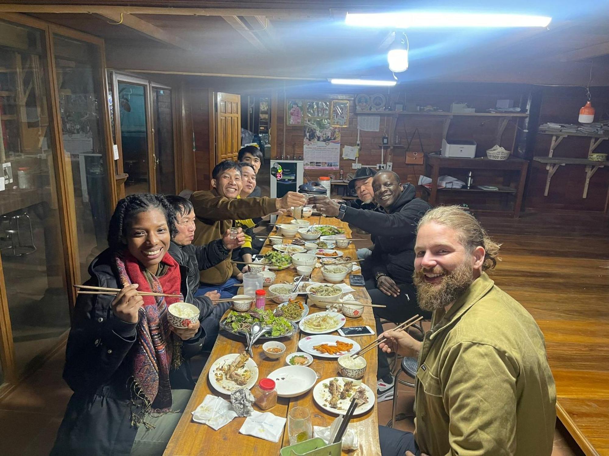 Oh Pu Luong Homestay Huong Ba Thuoc Buitenkant foto
