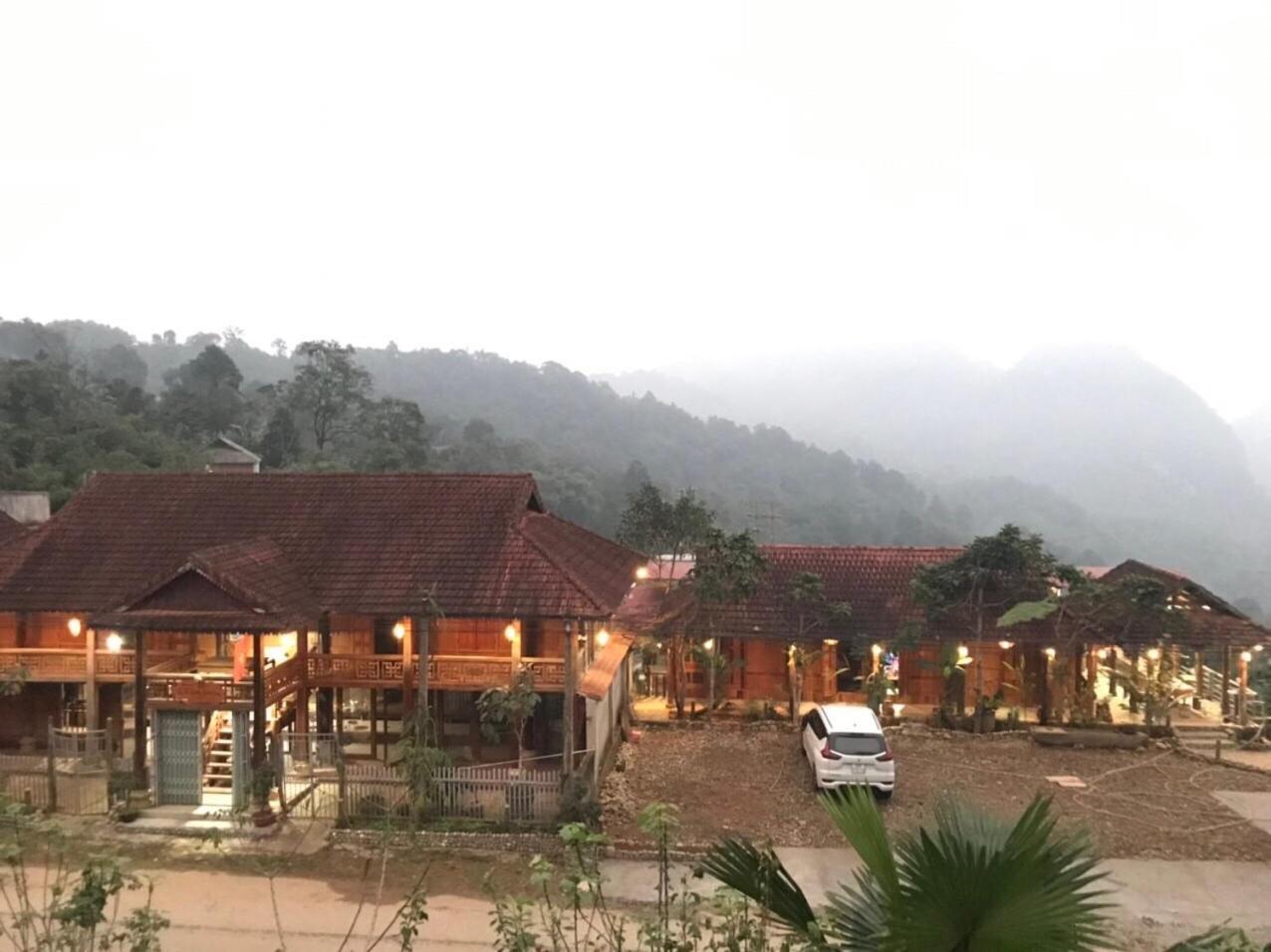 Oh Pu Luong Homestay Huong Ba Thuoc Buitenkant foto