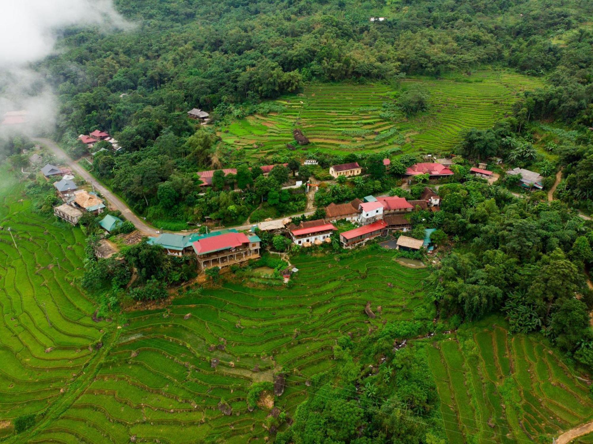 Oh Pu Luong Homestay Huong Ba Thuoc Buitenkant foto